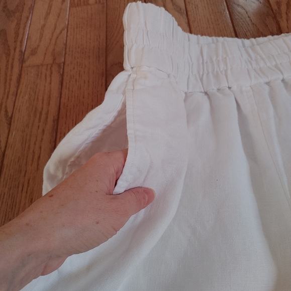 COS Linen Elastic Drawstring High Waisted White Bermuda Shorts - Picture 10 of 14